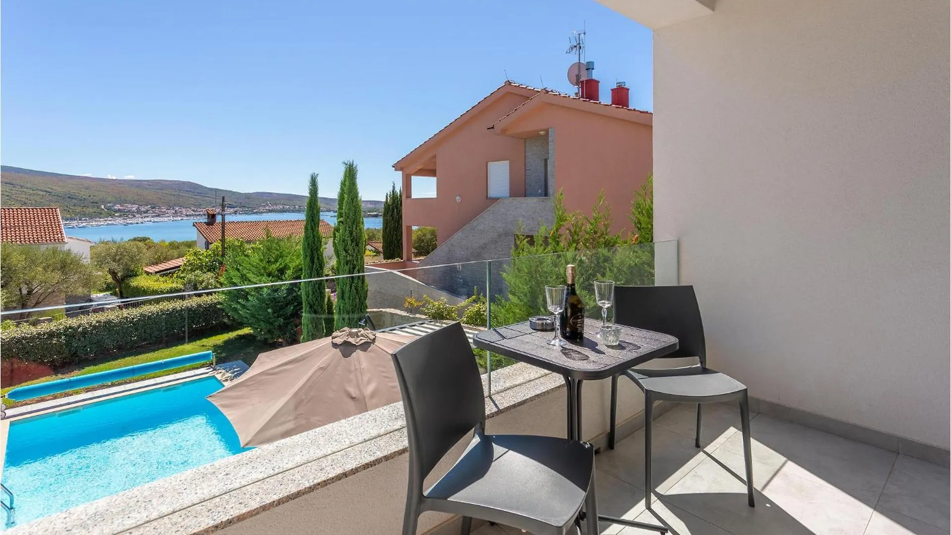 別荘 Pet Friendly Home In Kornic With Kitchen