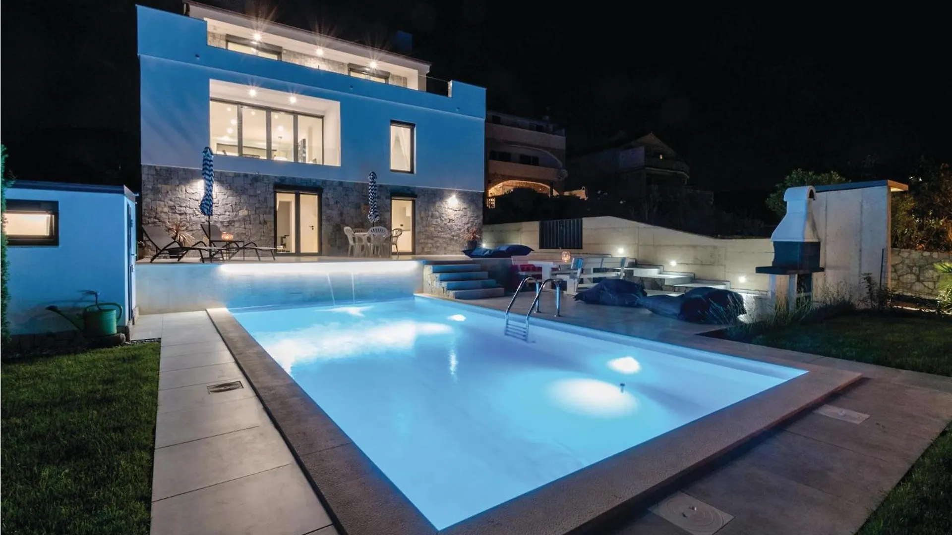 Pet Friendly Home In Kornic With Kitchen