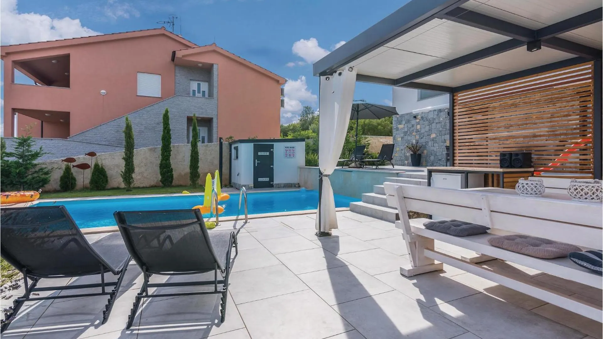 Holiday home Pet Friendly Home In Kornic With Kitchen