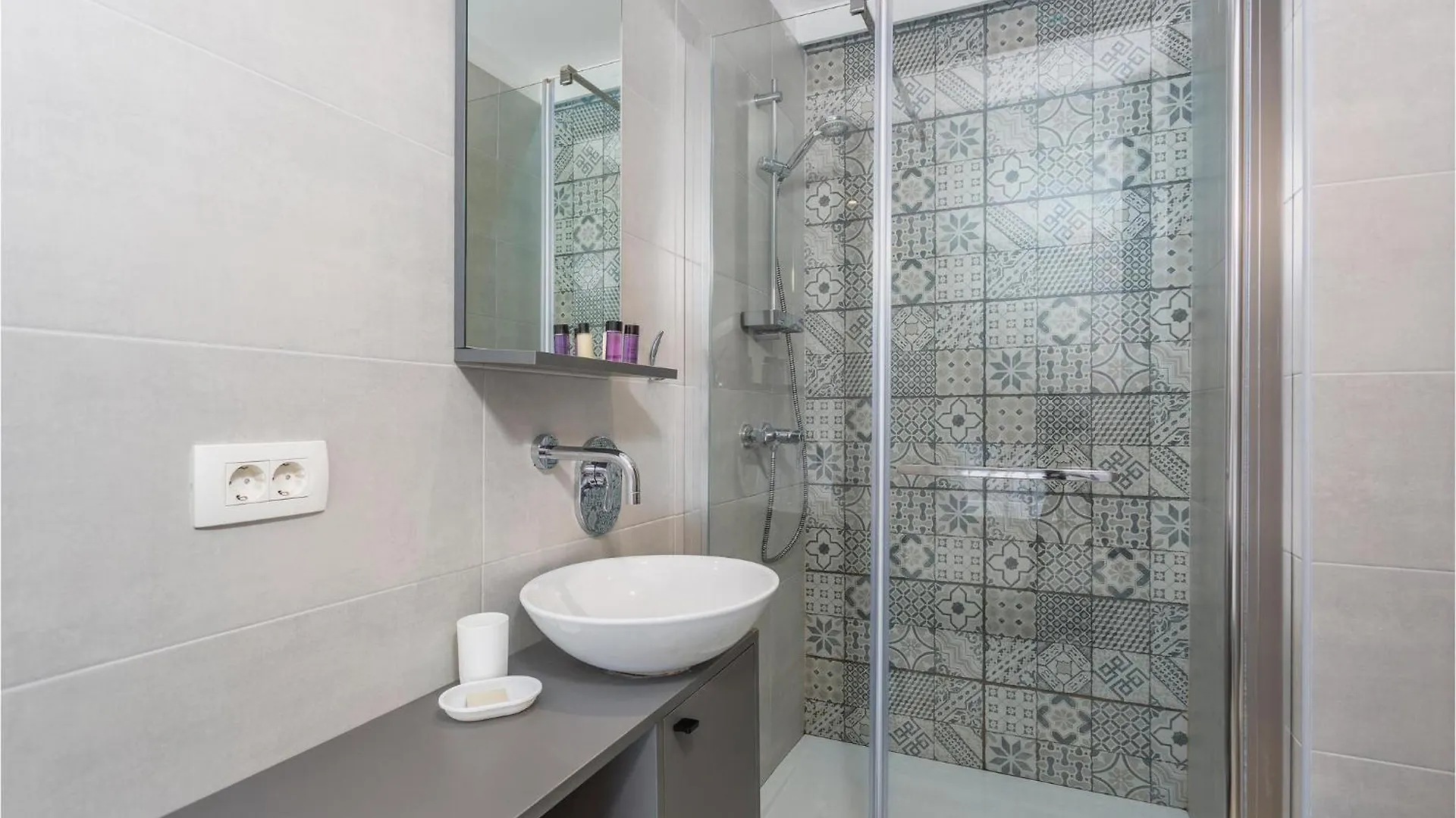 Pet Friendly Home In Kornic With Kitchen
