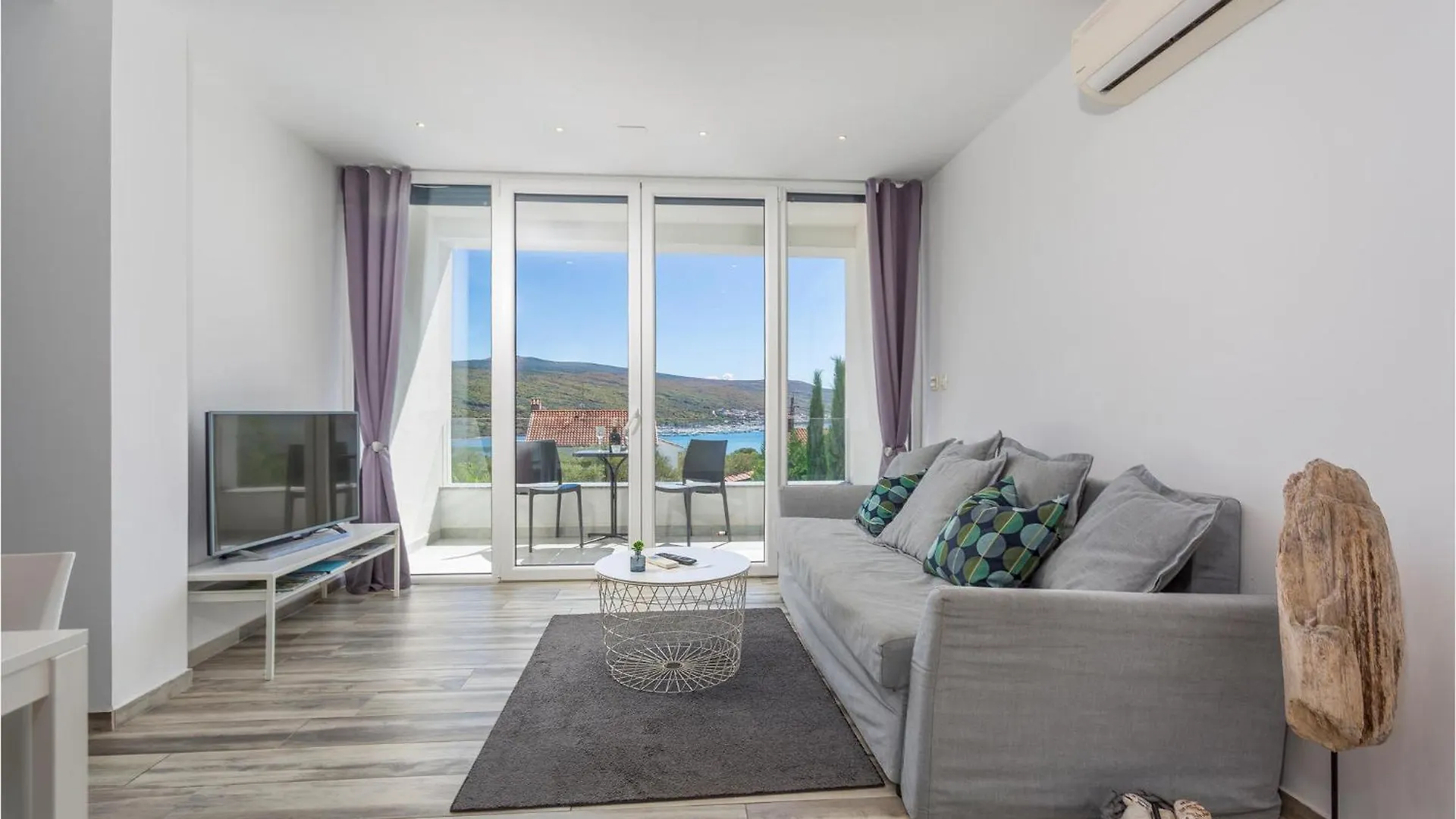 Pet Friendly Home In Kornic With Kitchen Holiday home